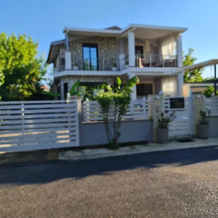 Villa Akis House à Néa Meságkala Extérieur photo